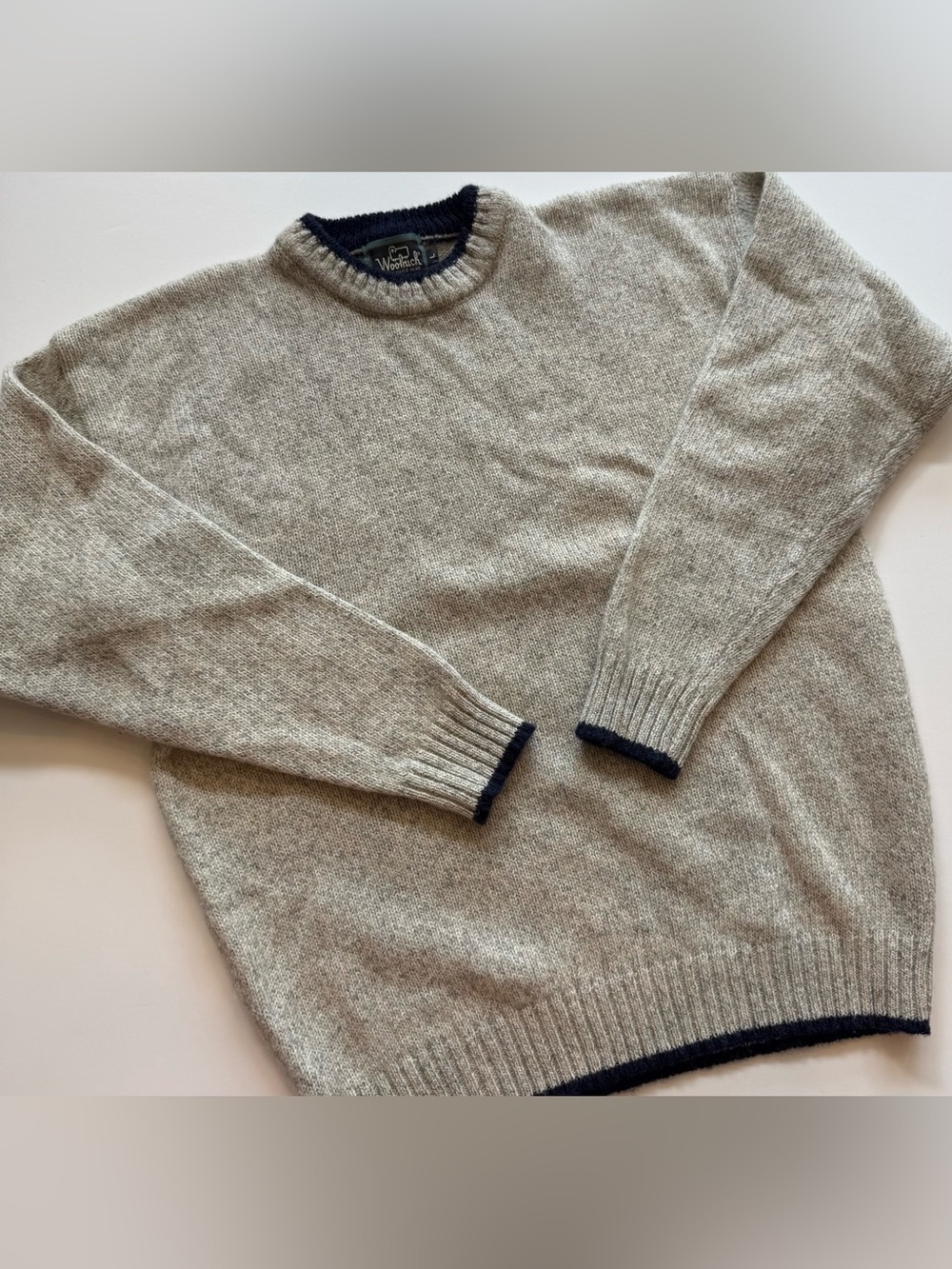 Vintage Woolrich Men’s L Wool Blend Crew Neck Heather Grey Navy Trim Hong Kong